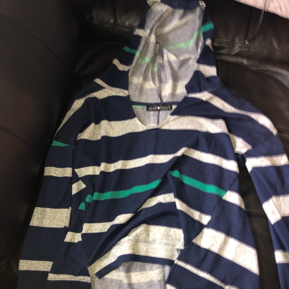Cropped hoodie sweater
